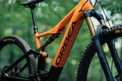 Orbea RISE H10 Leo Orange-Black (Gloss) -VTTs électriques Soldes Bikecheck Exterior RiseH10 Orange Black 11