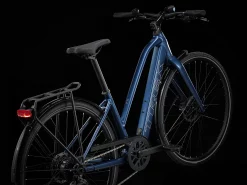 Trek FX+ 2 Femme Satin Mulsanne Blue -VTTs électriques Soldes FXPlus2Stagger 23 35845 C Alt1