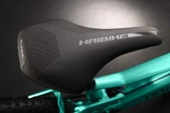 Haibike AllMtn 1 VTT Tout Terrain - Aquamarine / Black 16 Haibike AllMtn 1 VTT Tout Terrain - Aquamarine / Black -VTTs électriques Soldes Haibike MY21 Detail Saddle AllMtn 1 aquamarine