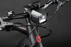 Haibike Trekking 6 Hommes - Matte Black Red Reflex 16 Haibike Trekking 6 Hommes - Matte Black Red Reflex -VTTs électriques Soldes Haibike MY22 Detail Headlight Trekking 6 HIGH black