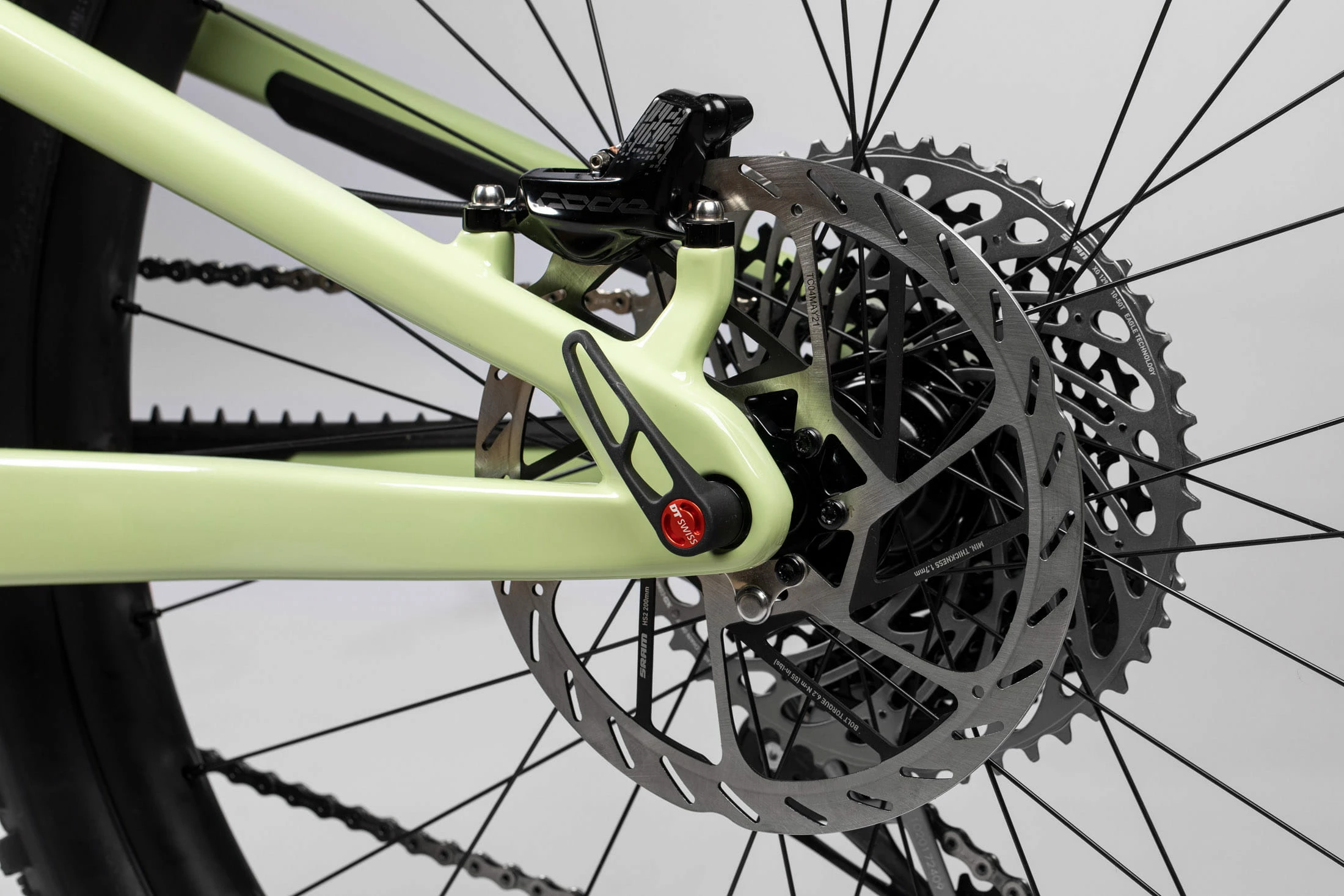 Santa Cruz Heckler 9 C S-Kit Brillant Vert Avocat 6 Santa Cruz Heckler 9 C S-Kit Brillant Vert Avocat – Image 4