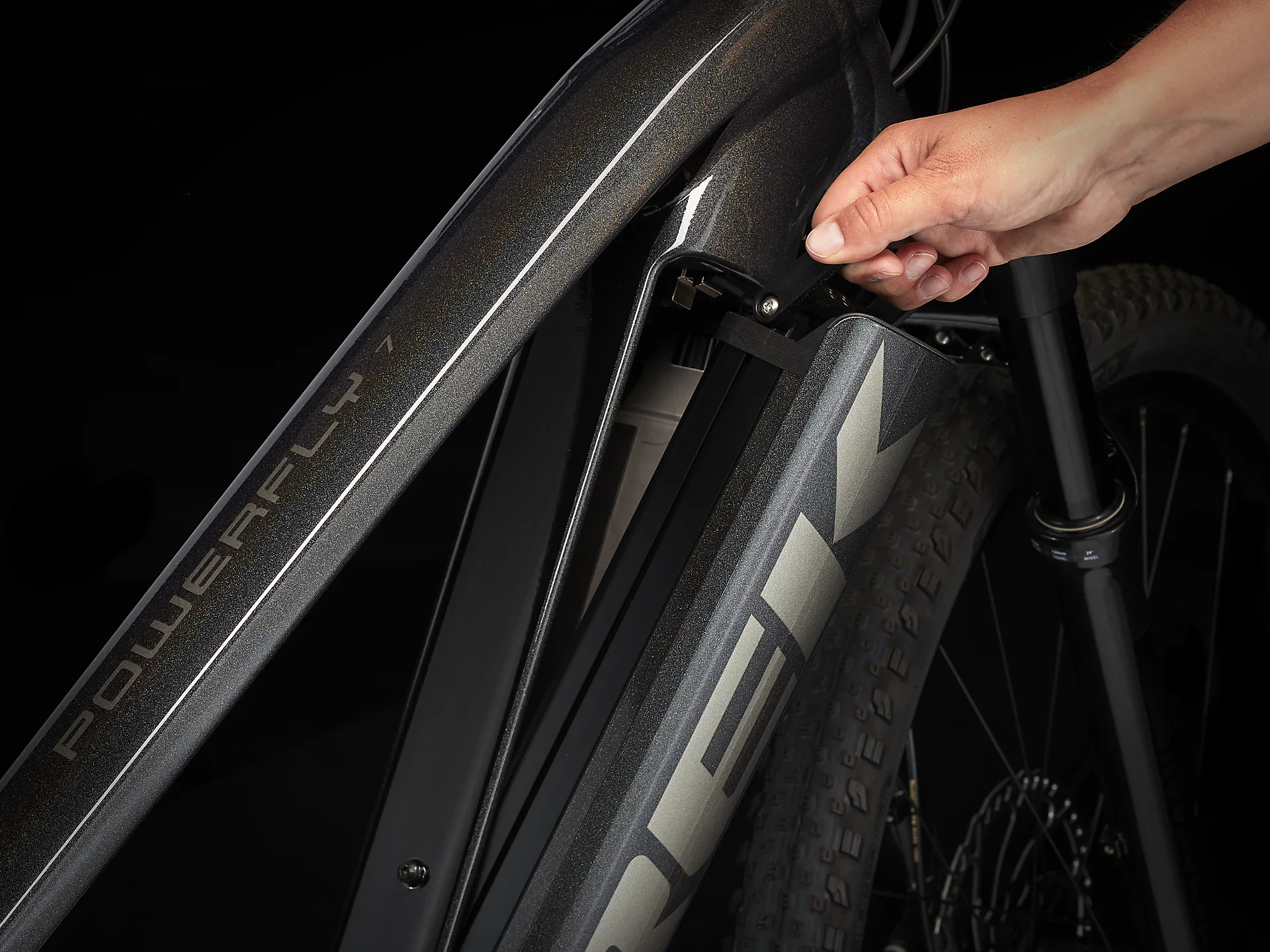 Powerfly 7 Dark Prismatic/Trek Black 9 Powerfly 7 Dark Prismatic/Trek Black – Image 7