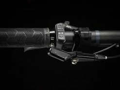 Trek Fuel EXe 9.7 Gris Galactique Mat à Noir Fondu -VTTs électriques Soldes TrekFuelEXe9 7MatteGalacticGreytoBlackFade 5