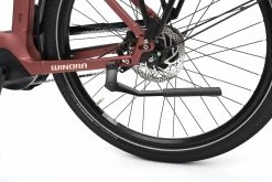 Winora Sinus N5 Cadre Bas - Maroonred Matt -VTTs électriques Soldes Winora MY21 Detail Kickstand Sinus N5